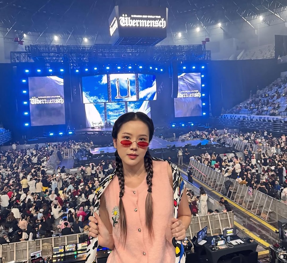 Agnes Jennifer Nonton Konser G-Dragon di Jakarta [Instagram]